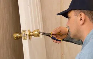 Golden Locksmith Services Thiensville, WI 262-438-0236 Golden Locksmith Services Thiensville, WI 262-438-0236 - 2-Cheap-Locksmith