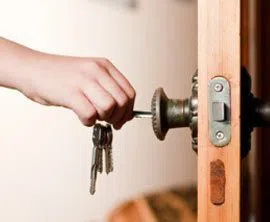 Golden Locksmith Services Thiensville, WI 262-438-0236 - 4-Locksmith-Service