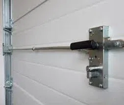 Golden Locksmith Services Thiensville, WI 262-438-0236 - 9-Garage-Door-Locks